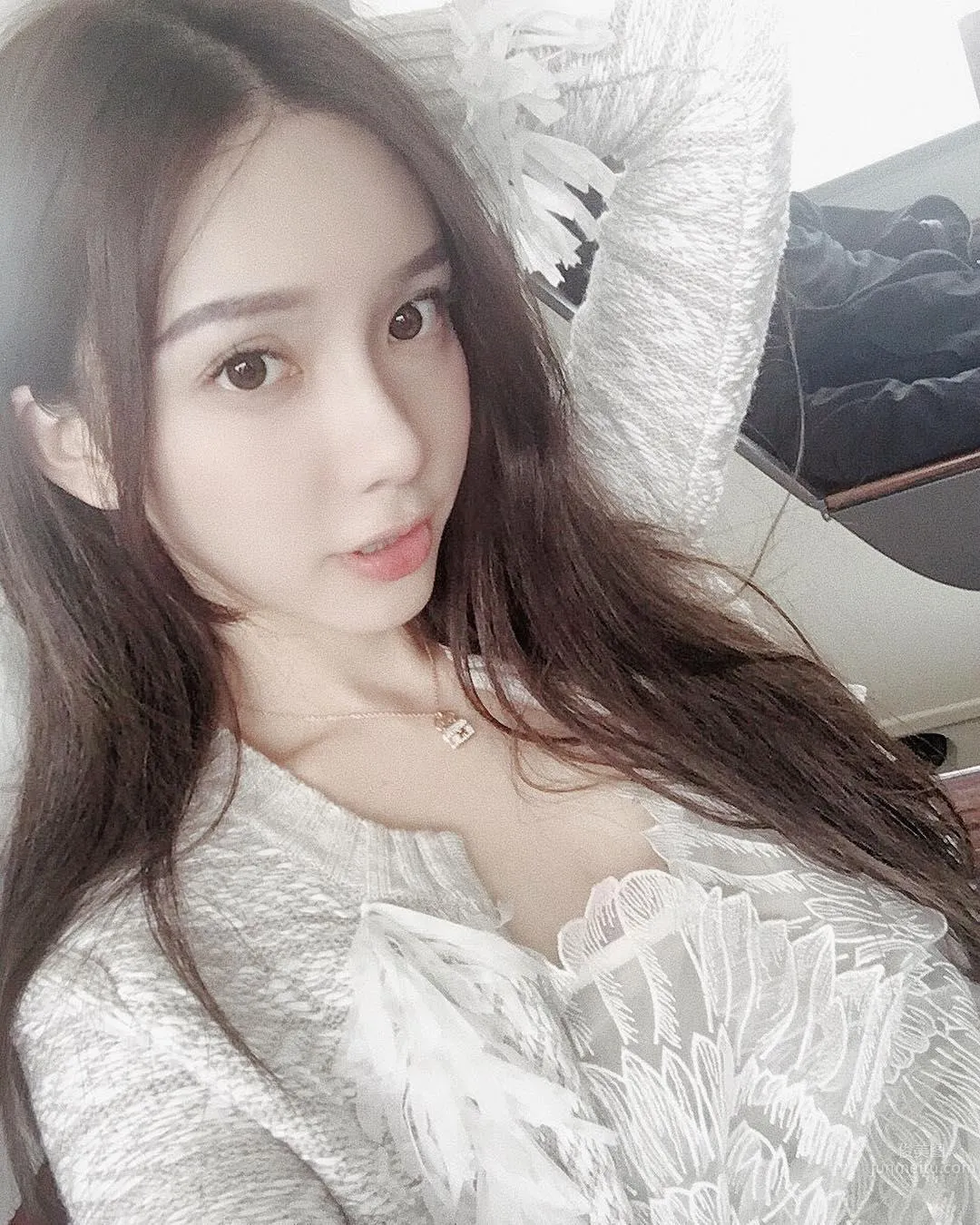 Fashionable Elegant Beauty ZY Danuan Warm Private Shoot Photos photo 21