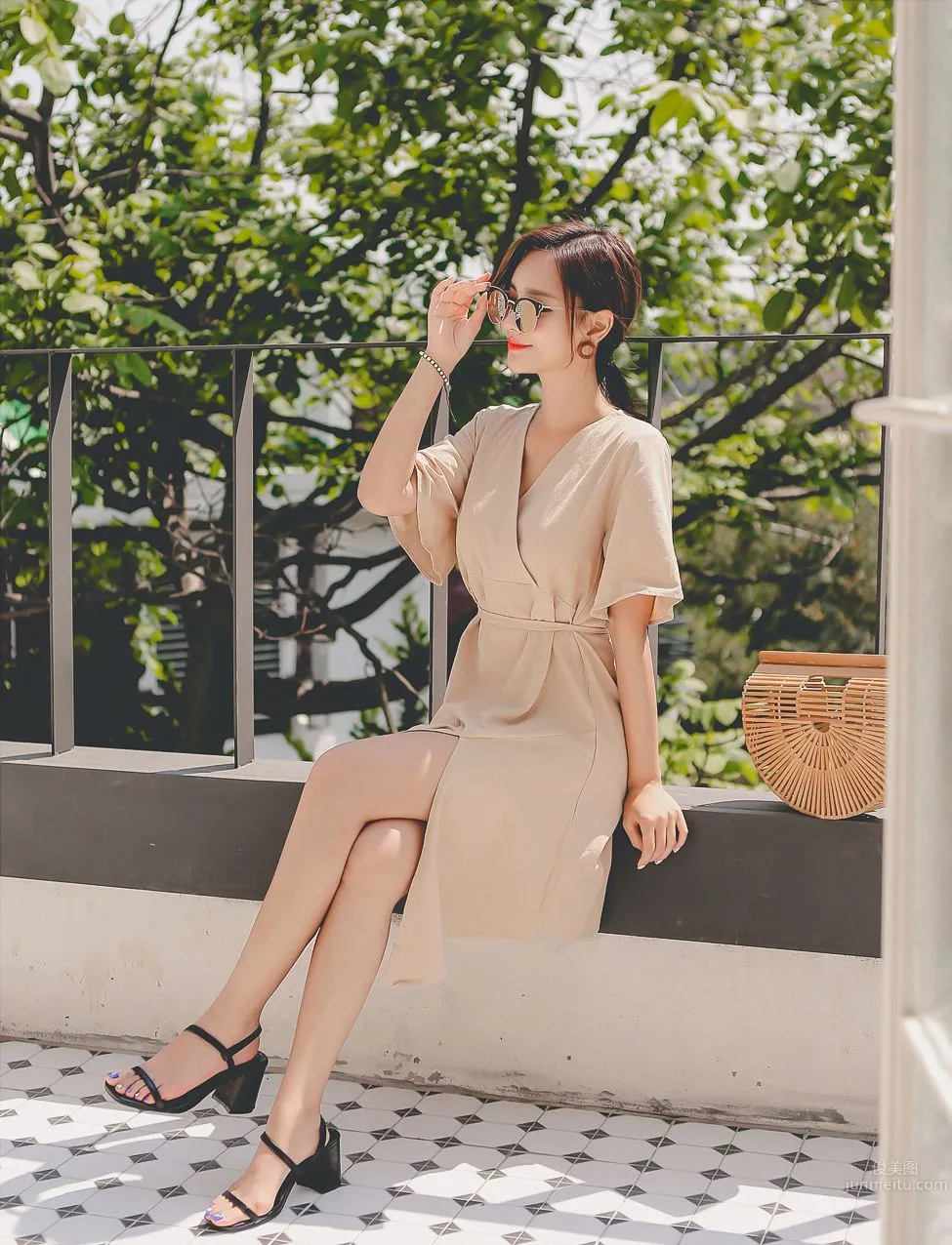 Korean Model Yan Zhien maybeach Casual Wear Series 2 photo 12