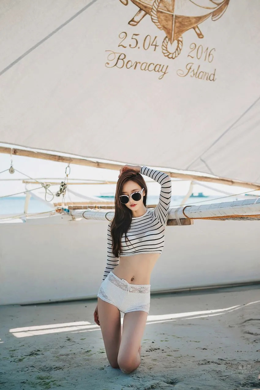 Son Yoon Joo, 2016 Beach Photo Series photo 50