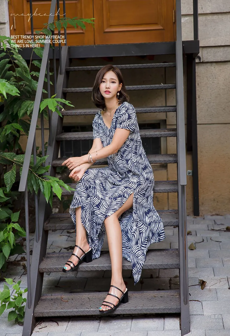 Korean Model Yeonjieun maybeach Casual Wear photo 3