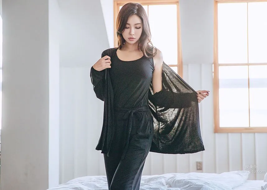 Korean Model Park Da Hyun Lologirl Pajama Series Three photo 95