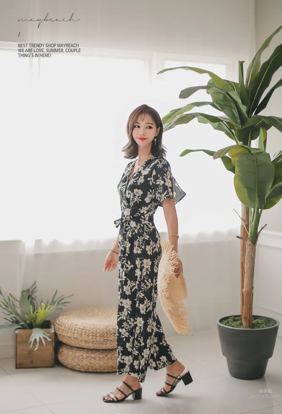 Korean Model Yeonjieun maybeach Casual Wear photo 28