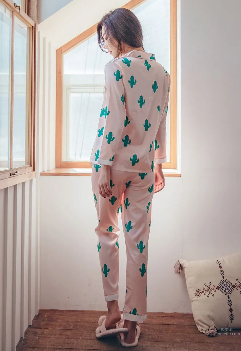 Korean Model Park Da Hyun Lologirl Pajama Series Three photo 77