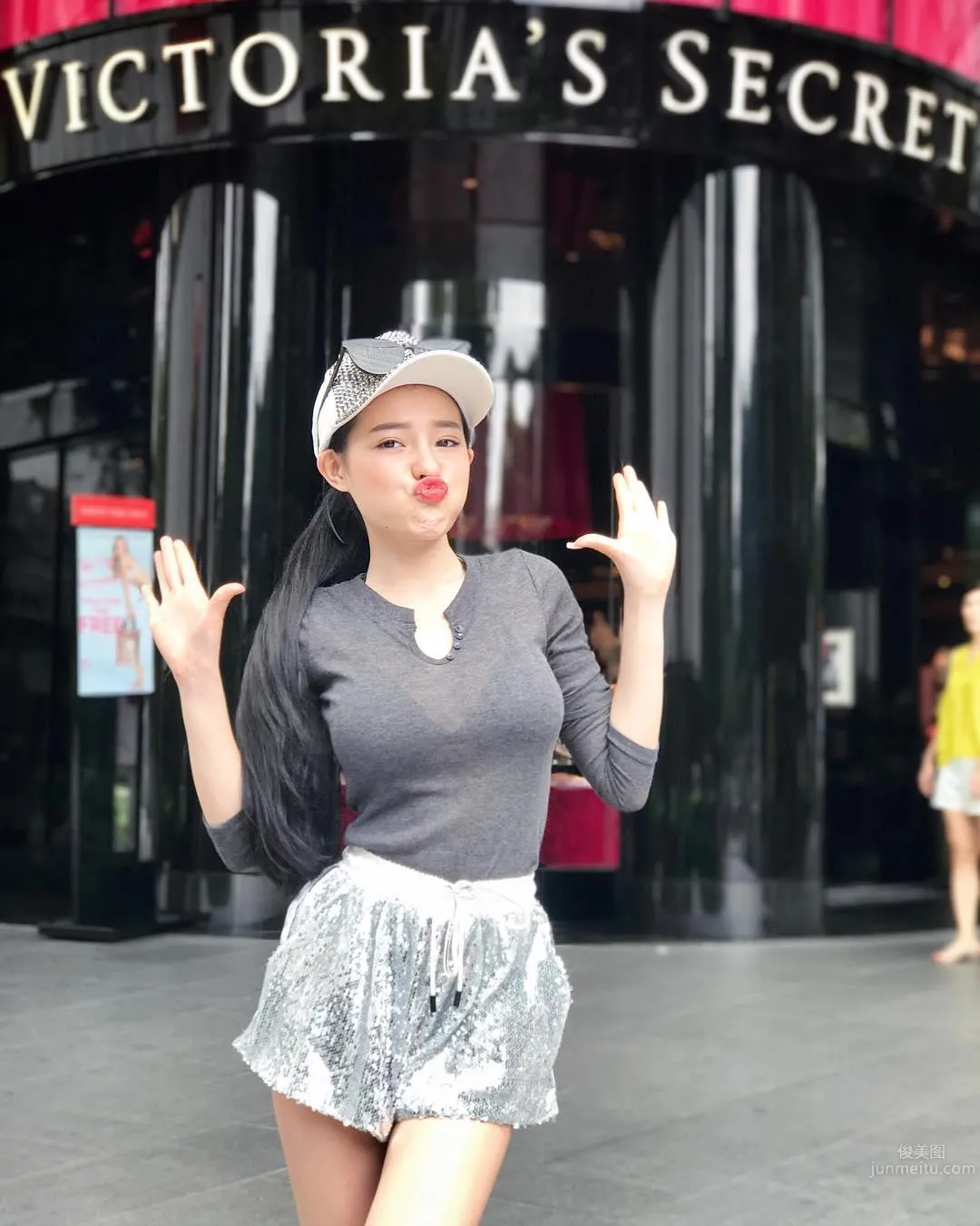 Hottest Vietnamese Girl Ngan Pokemon, The Doll Bear Is About to Fall photo 16