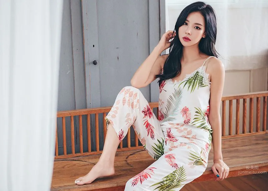 Korean Model Park Da Hyun Lologirl Pajama Series Three photo 43