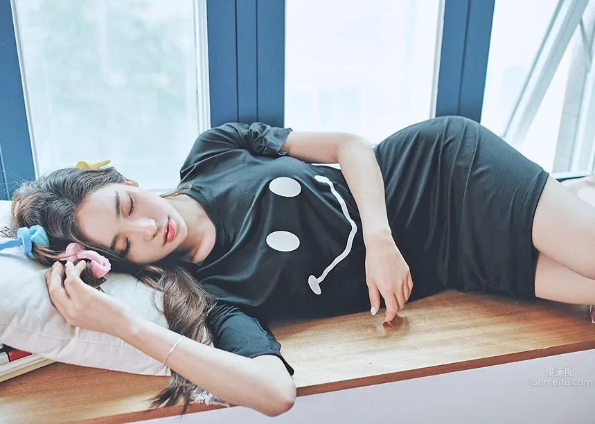 Korean Model Park Da Hyun Lologirl Pajama Series photo 24