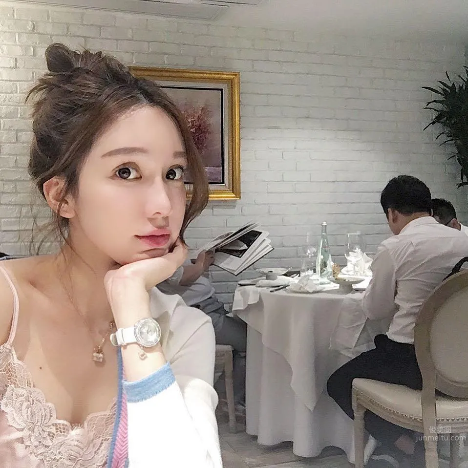 Fashionable Elegant Beauty ZY Danuan Warm Private Shoot Photos photo 16
