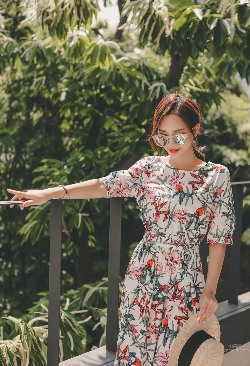Korean Model Yan Zhien maybeach Casual Wear Series 2 photo 9