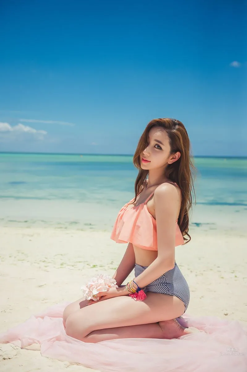 Lee Yeon Jeong, 2017 MayBeach Bikini Series 2 photo 30