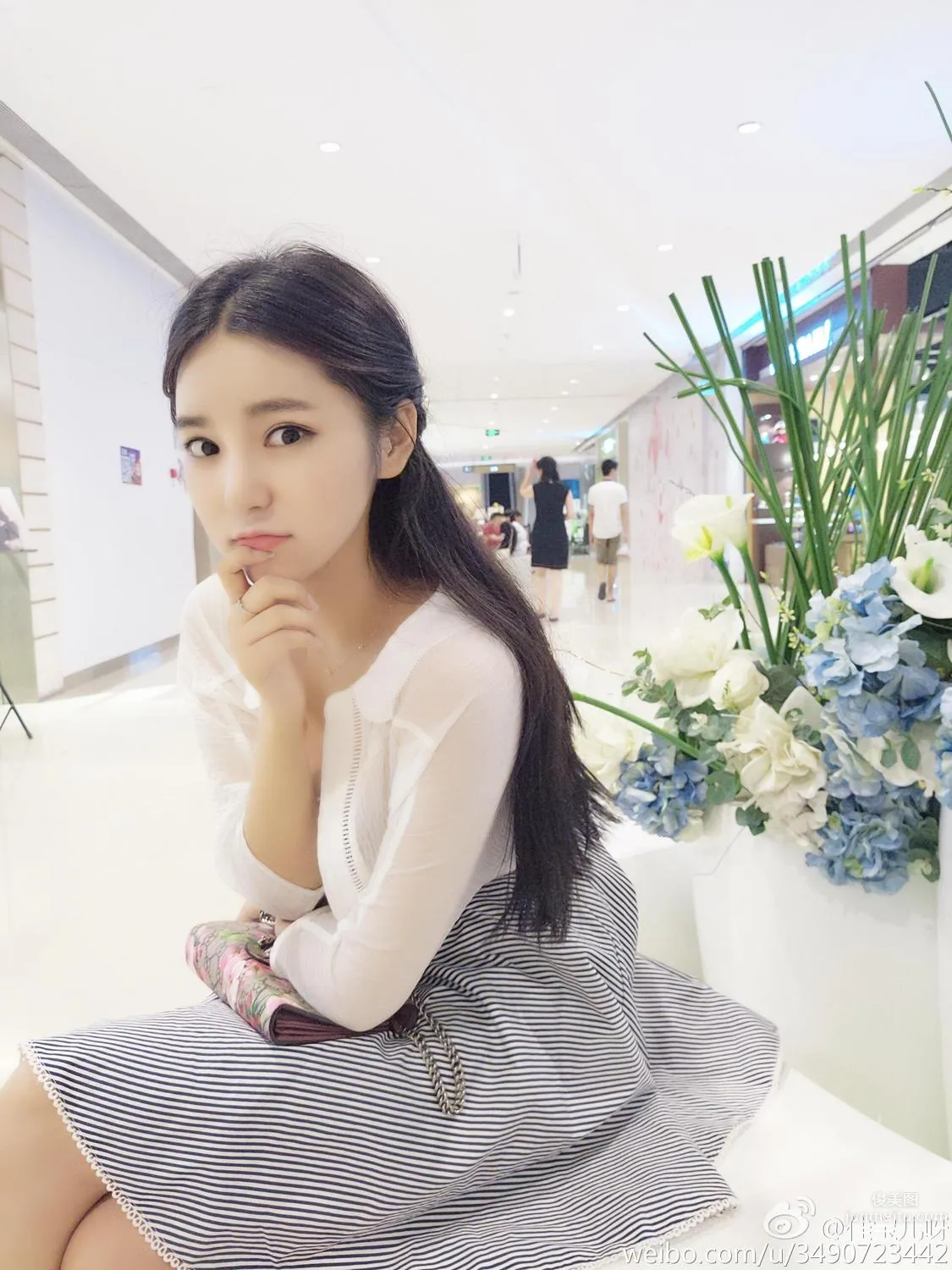 Super Hot Live Streamer Jia Baoer, Temperament and Looks Beyond Reproach photo 28