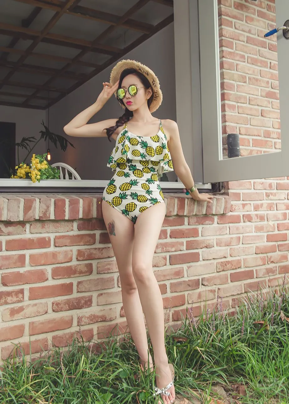 Lee Yeon Jeong, 2017 MayBeach Bikini Series Three photo 46