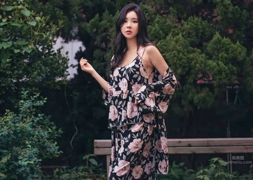 Korean Model Park Da Hyun Lologirl Pajama Series Three photo 37