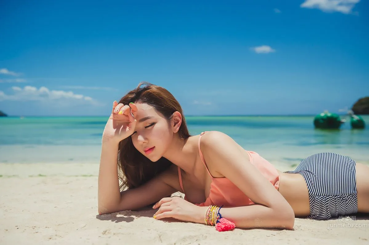 Lee Yeon Jeong, 2017 MayBeach Bikini Series 2 photo 32