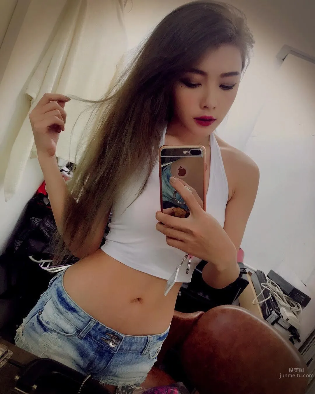Electric Eyes Beauty Wang Huahua Outdoor Shoot Works Daring photo 31