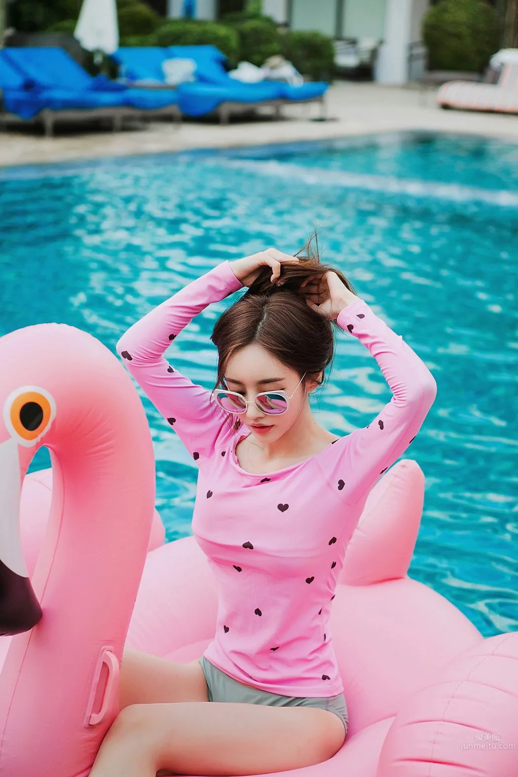 Son Yoon Joo, 2016 Beach Photo Series photo 23
