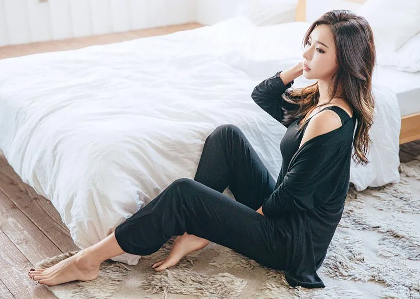 Korean Model Park Da Hyun Lologirl Pajama Series Three photo 92