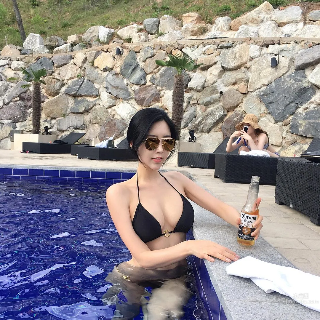 南韓郭雪芙Choi Somi 泳池出鏡太飽滿 40
