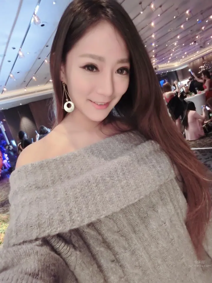 蘋果甜心APO Chou 電力十足的美腿車模 12