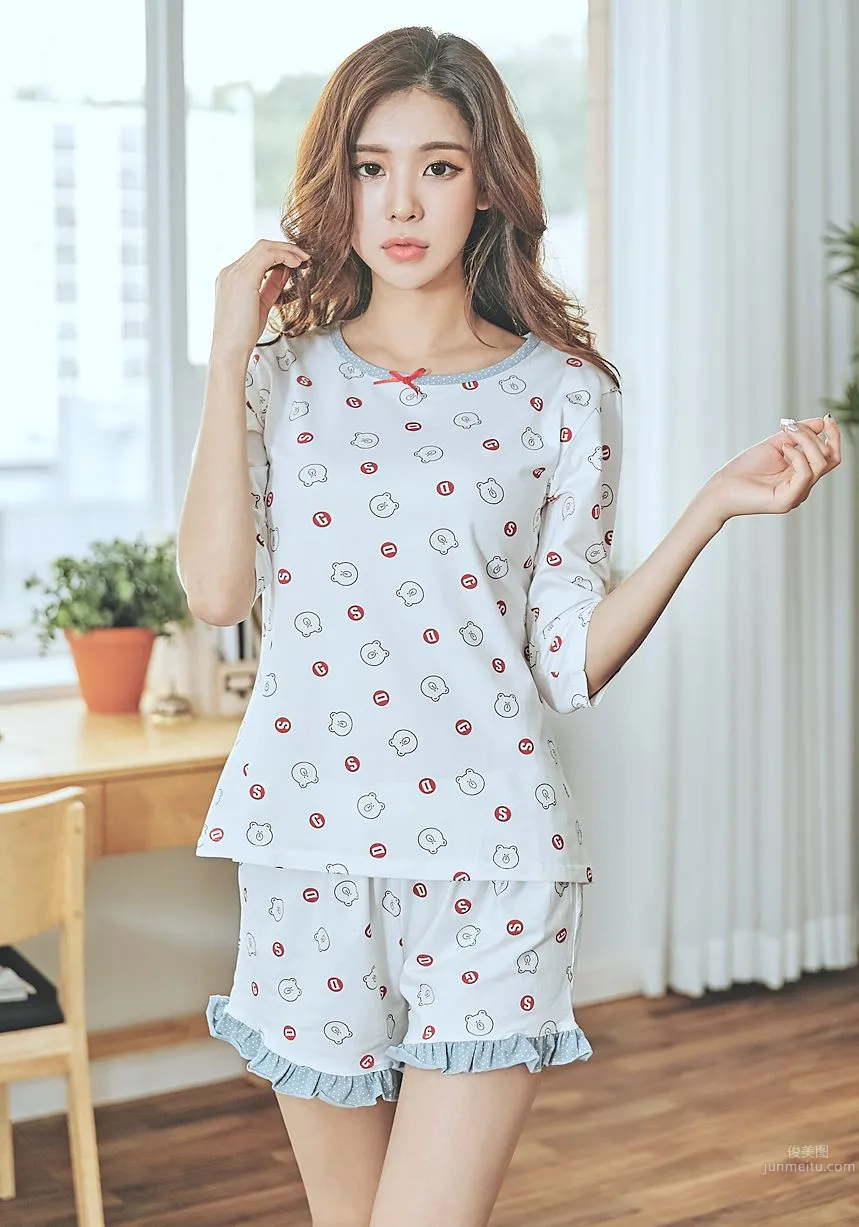 Korean Model Park Da Hyun Lologirl Pajama Series Three photo 98