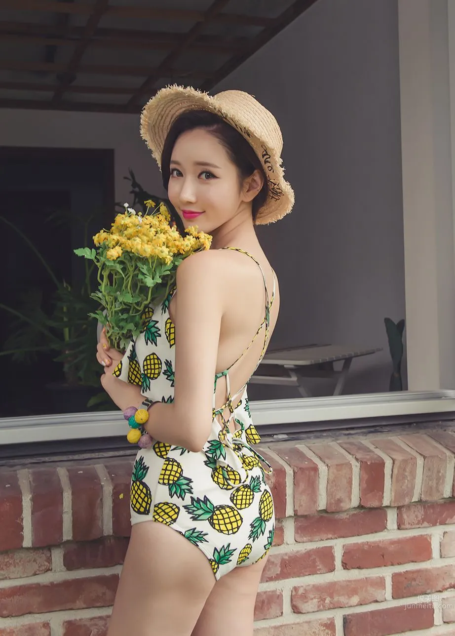 Lee Yeon Jeong, 2017 MayBeach Bikini Series Three photo 41