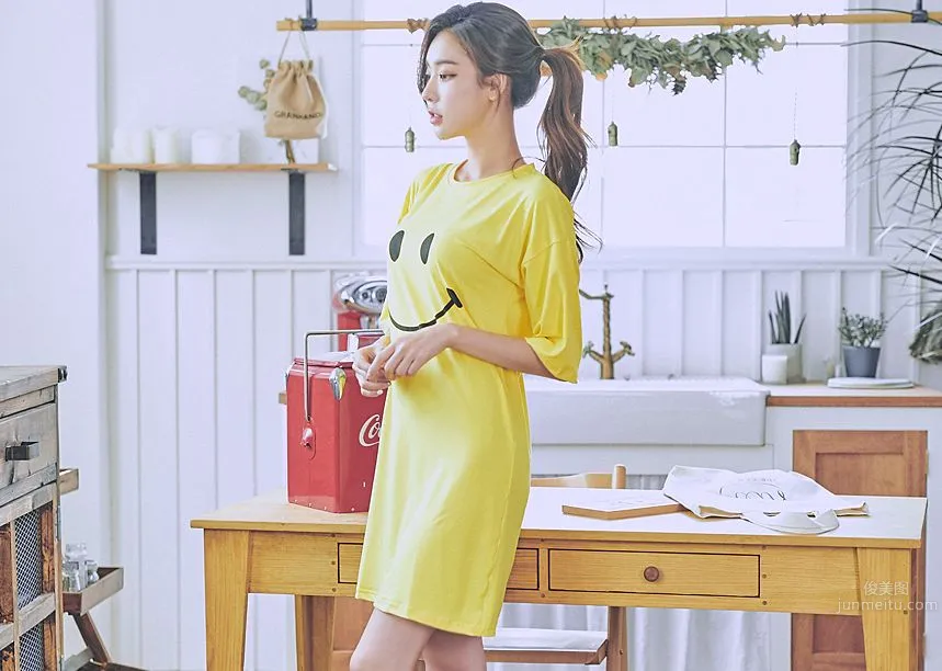 Korean Model Park Da Hyun Lologirl Pajama Series photo 16
