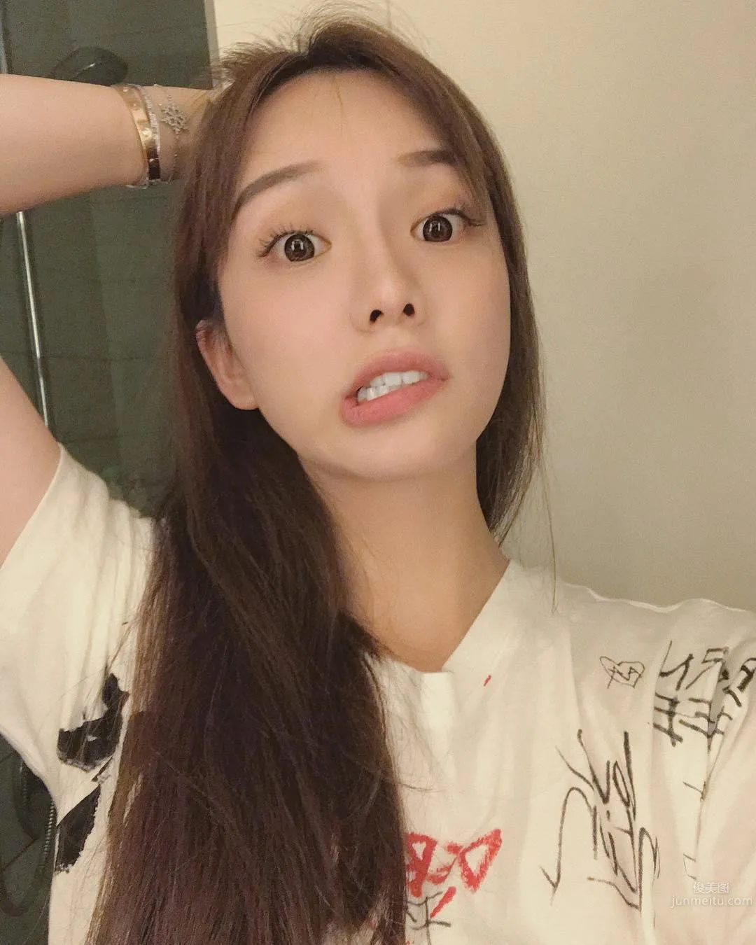 Fashionable Elegant Beauty ZY Danuan Warm Private Shoot Photos photo 37