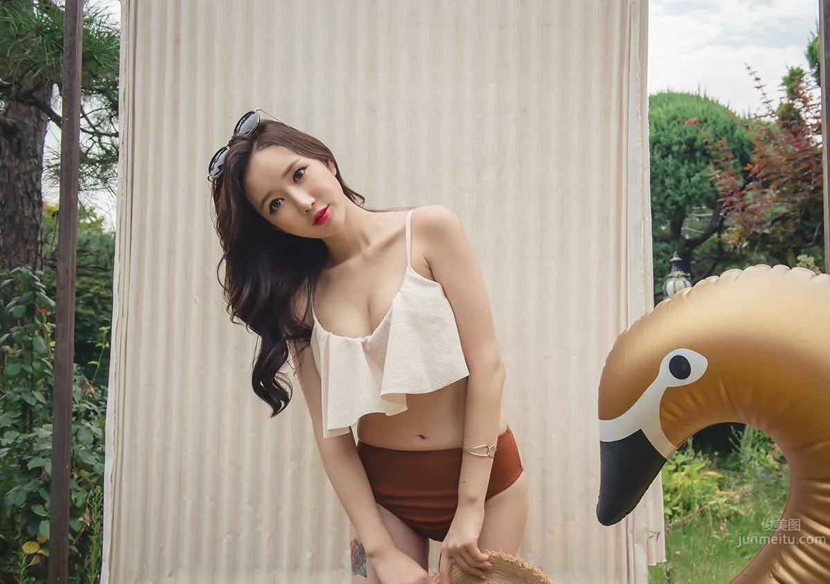 Lee Yeon Jeong, 2017 MayBeach Bikini Series Three photo 54