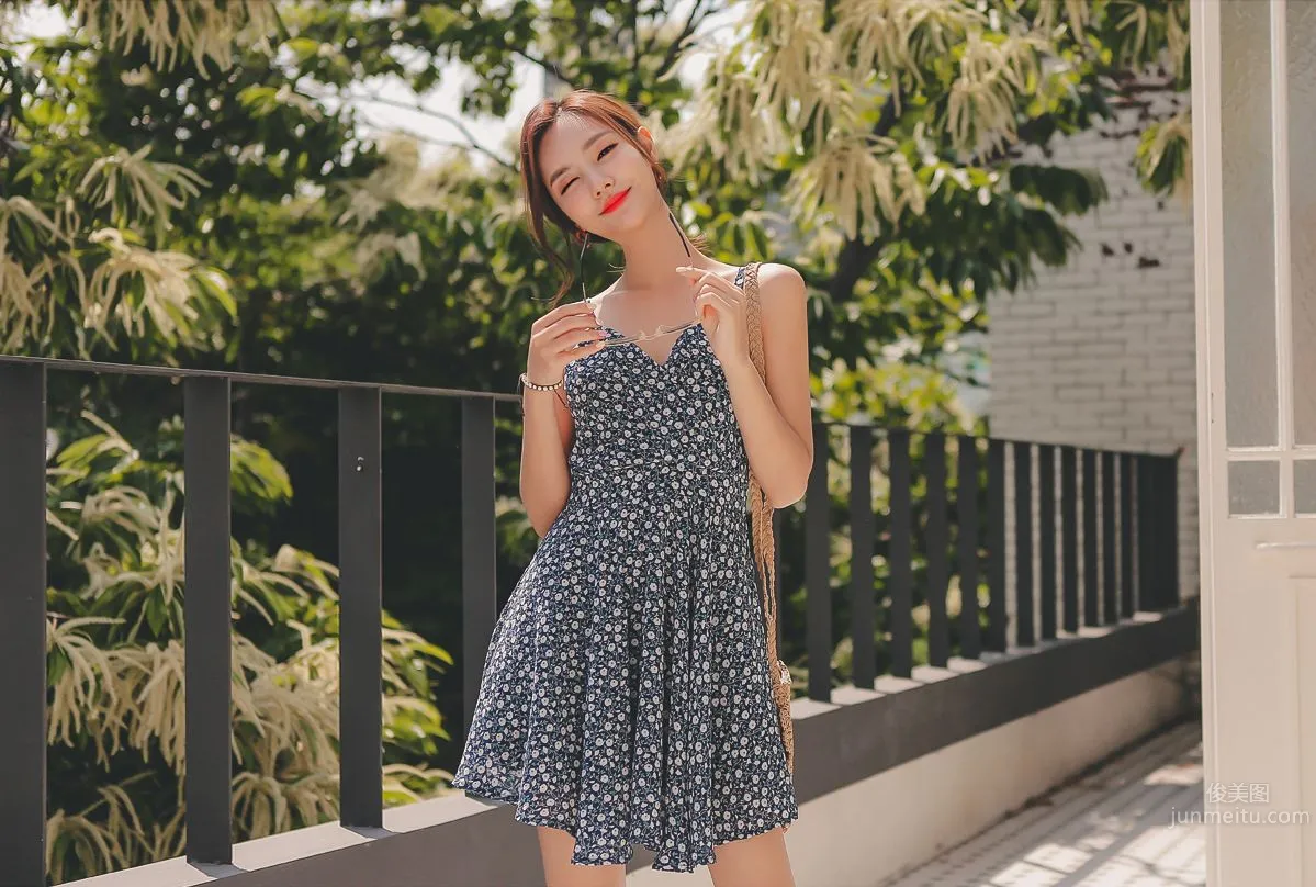 Korean Model Yeonjieun maybeach Casual Wear photo 49