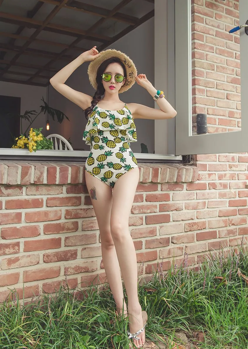 Lee Yeon Jeong, 2017 MayBeach Bikini Series Three photo 45