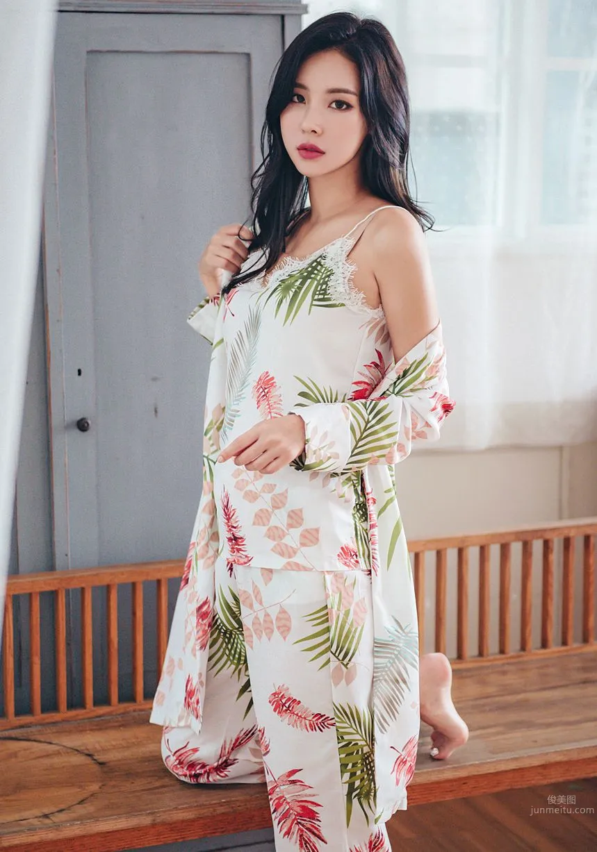 Korean Model Park Da Hyun Lologirl Pajama Series Three photo 42
