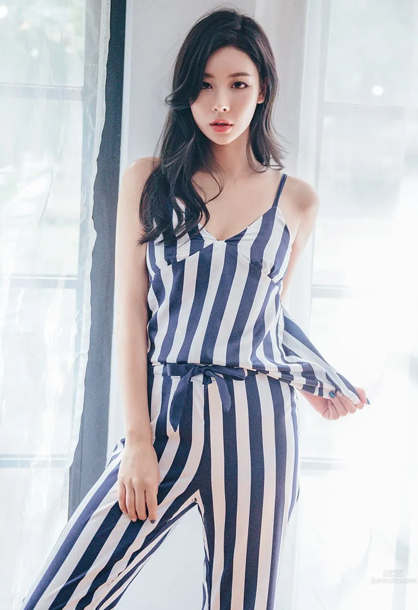 Korean Model Park Da Hyun Lologirl Pajama Series Three photo 119