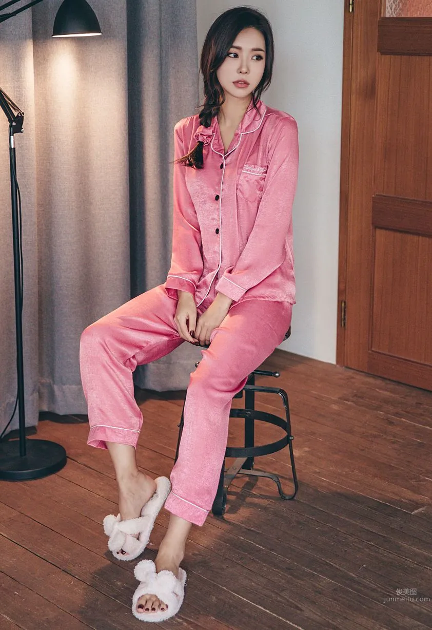 Korean Model Park Da Hyun Lologirl Pajama Series Three photo 69