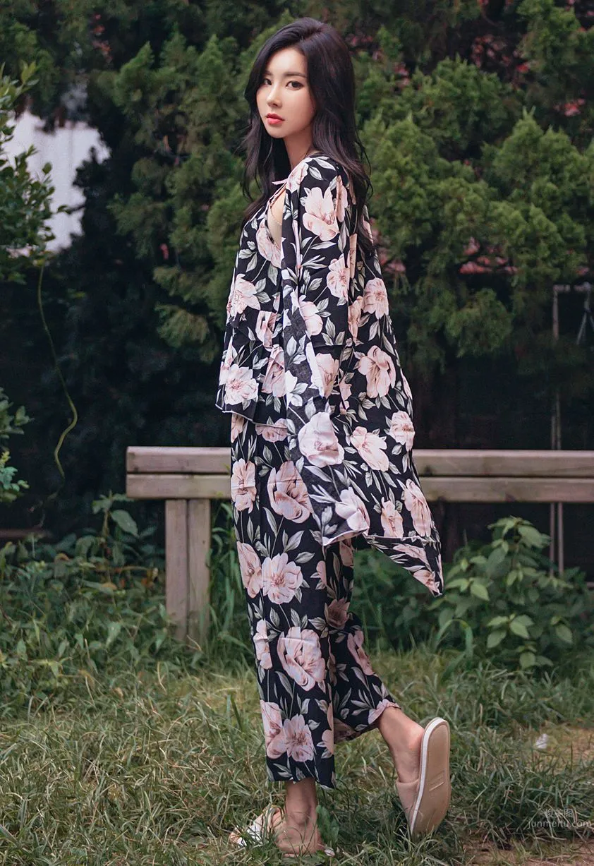 Korean Model Park Da Hyun Lologirl Pajama Series Three photo 39