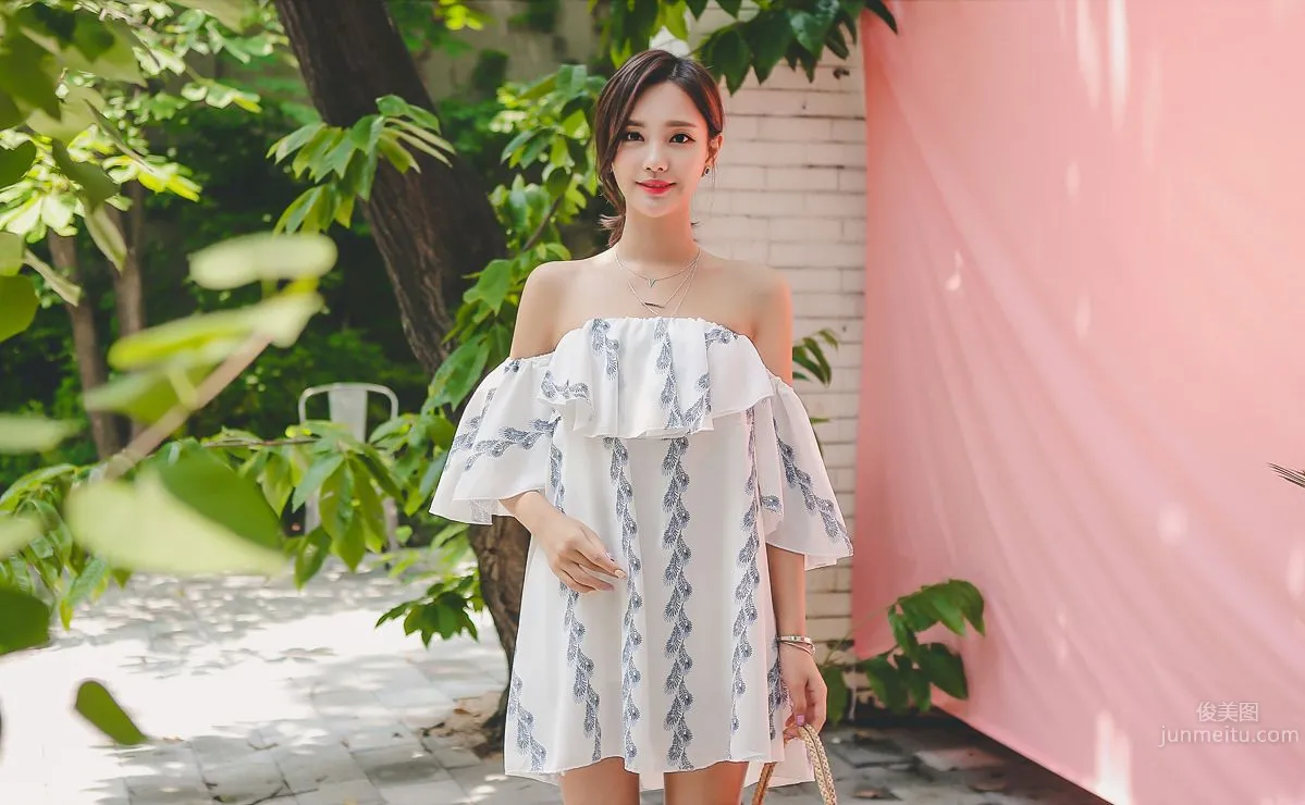 Korean Model Yeonjieun maybeach Casual Wear photo 56