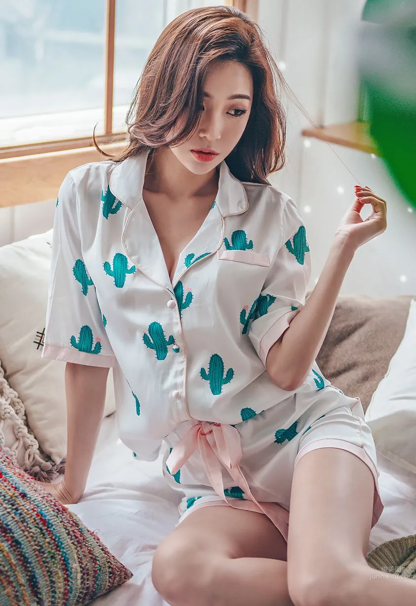 Korean Model Park Da Hyun Lologirl Pajama Series Three photo 23