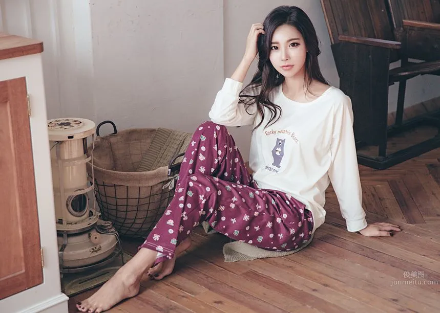 Korean Model Park Da Hyun Lologirl Pajama Series Three photo 129