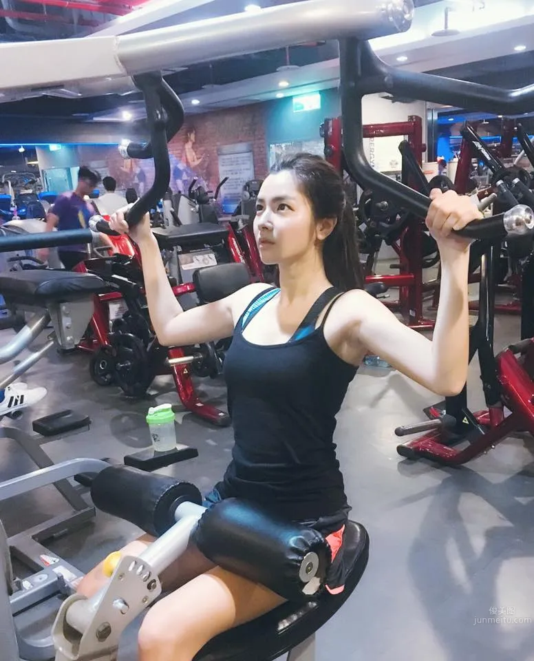 Xu Yiman: Pos photo 10