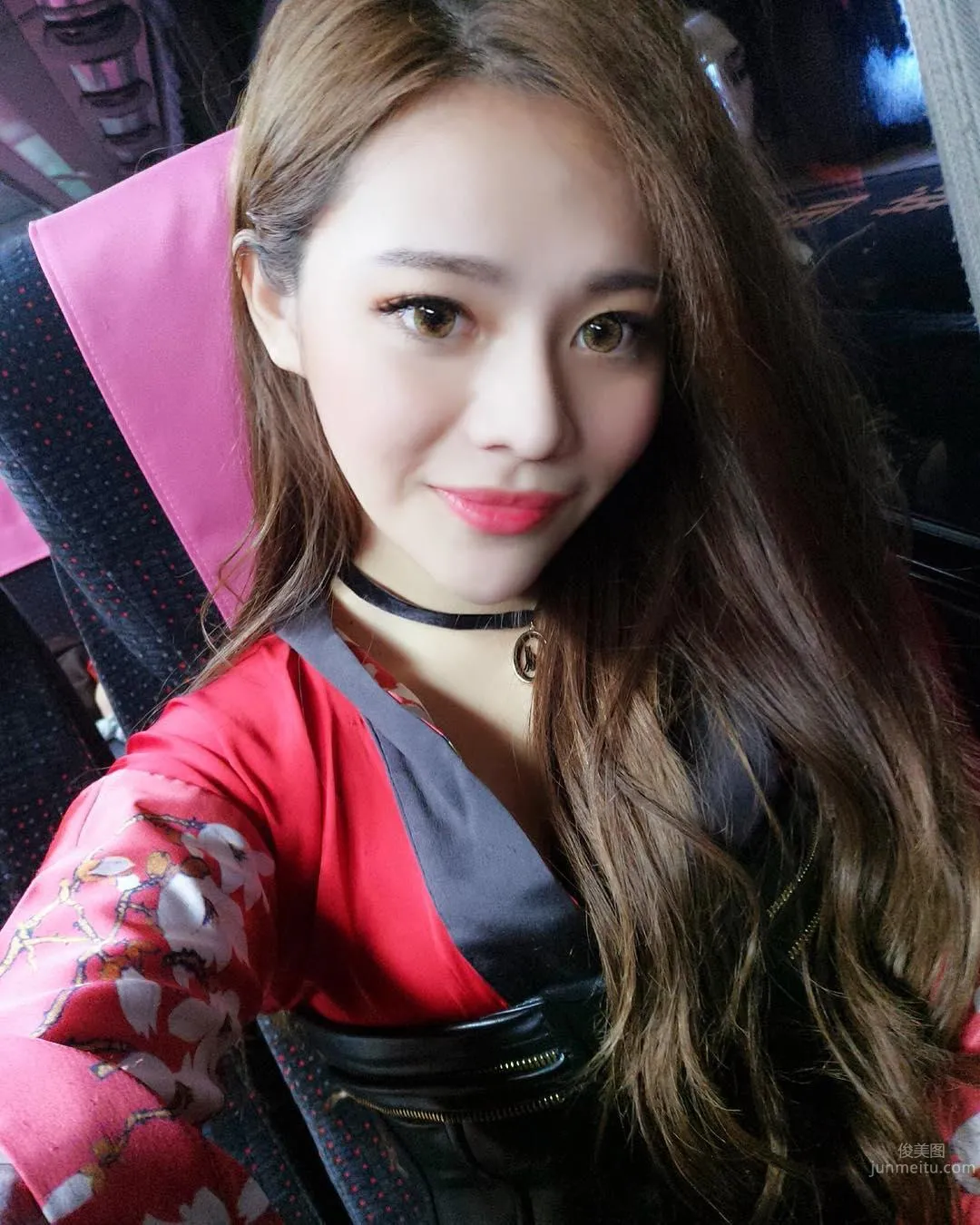 Queena Junjun: Photo Set 2026 photo 9