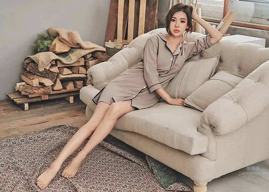 Korean Model Park Da Hyun Lologirl Pajama Series Three photo 40