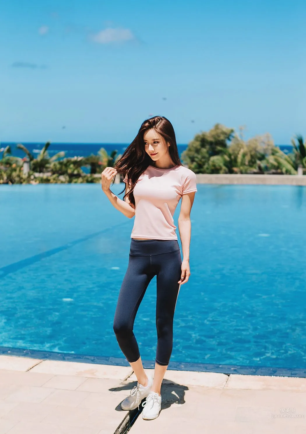 Son Yoon Joo, 2016 Beach Photo Series photo 72