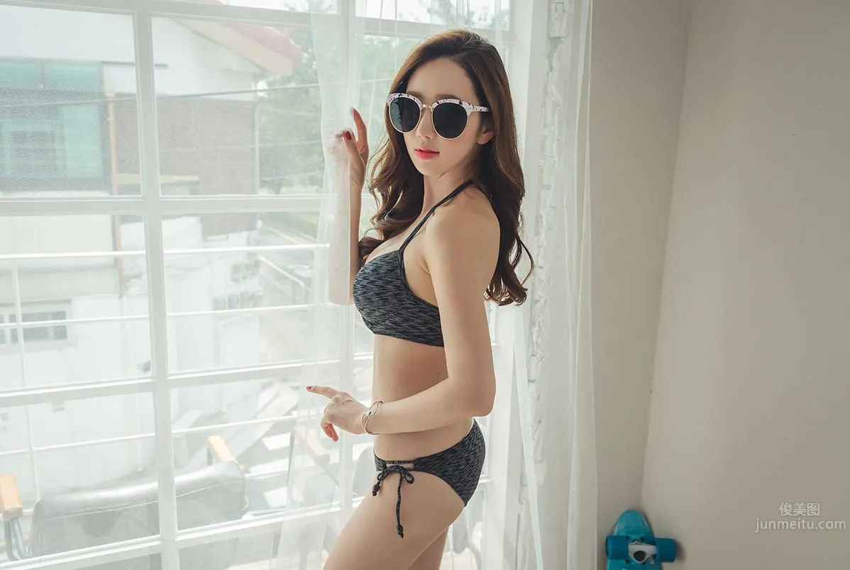 Lee Yeon Jeong - 2017 MayBeach Bikini Series One photo 80