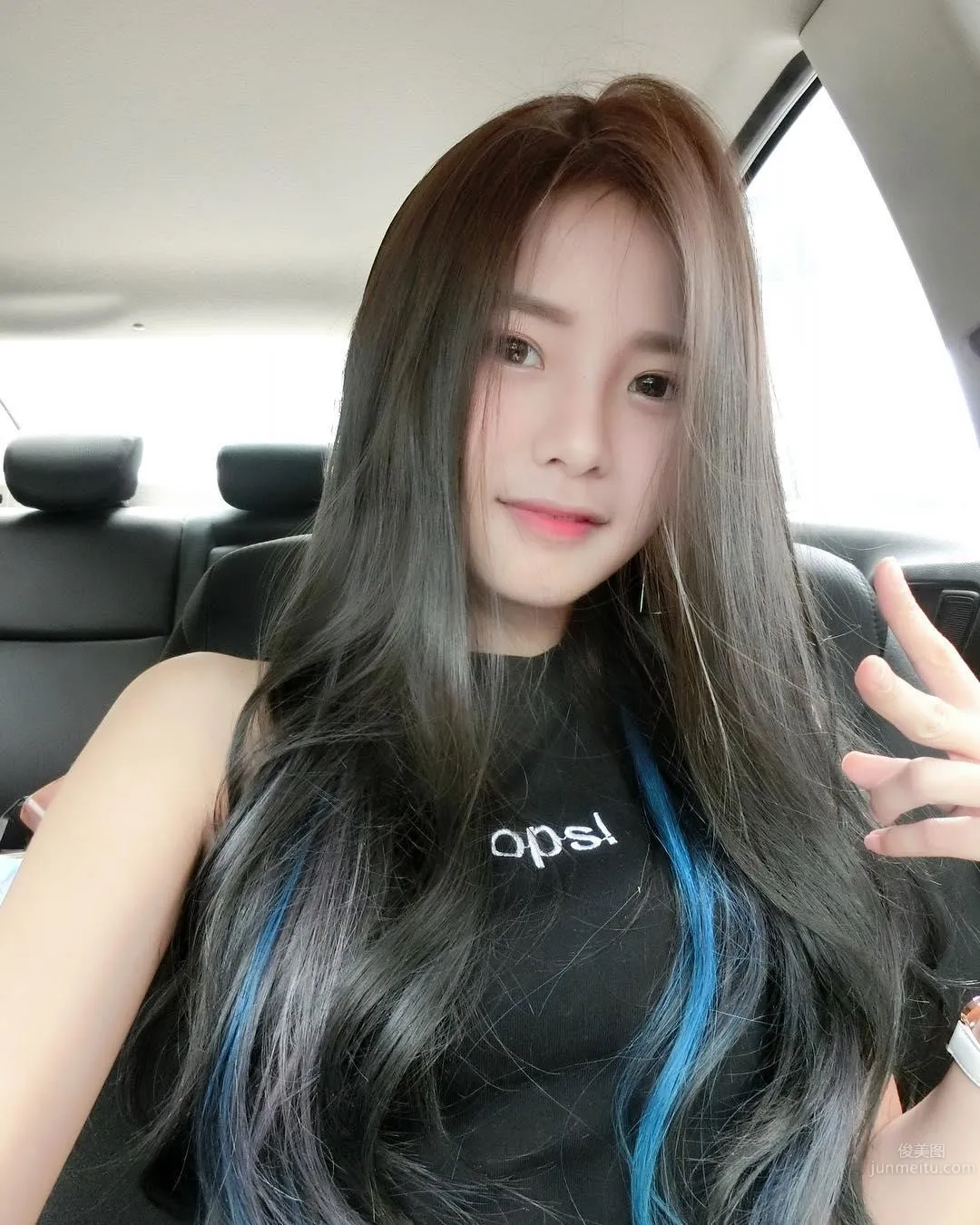 Malaysia's Sweetest Youtuber, Super Smile Instantly Kills Otaku photo 24
