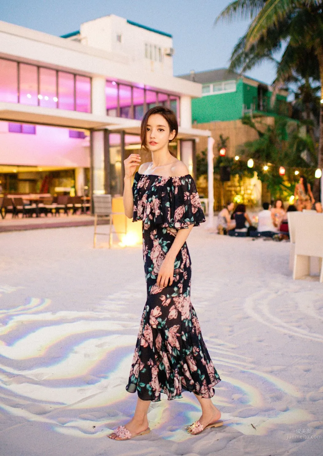 Son Yoon Joo, 2016 Beach Photo Series photo 63