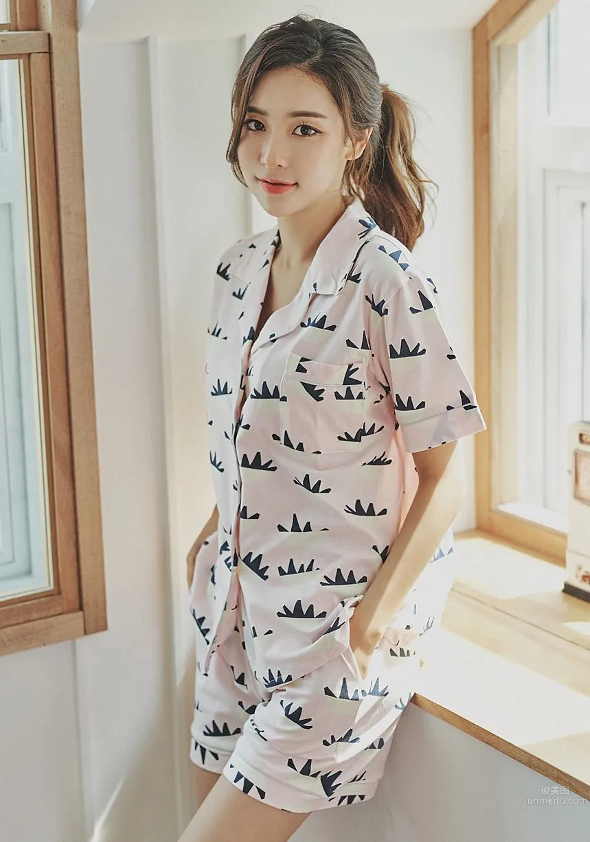Korean Model Park Da Hyun Lologirl Pajama Series Three photo 69