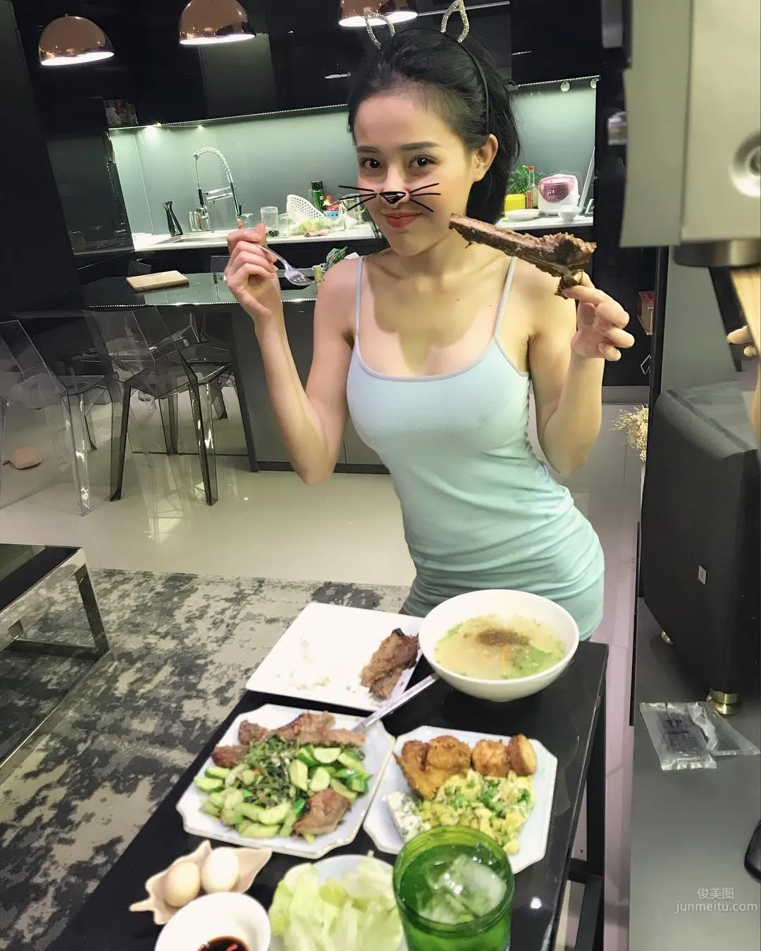 Hottest Vietnamese Girl Ngan Pokemon, The Doll Bear Is About to Fall photo 21
