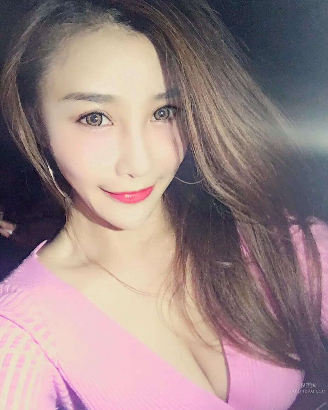 超强电音DJ李萱Verna 超火辣身材倍受瞩目_8