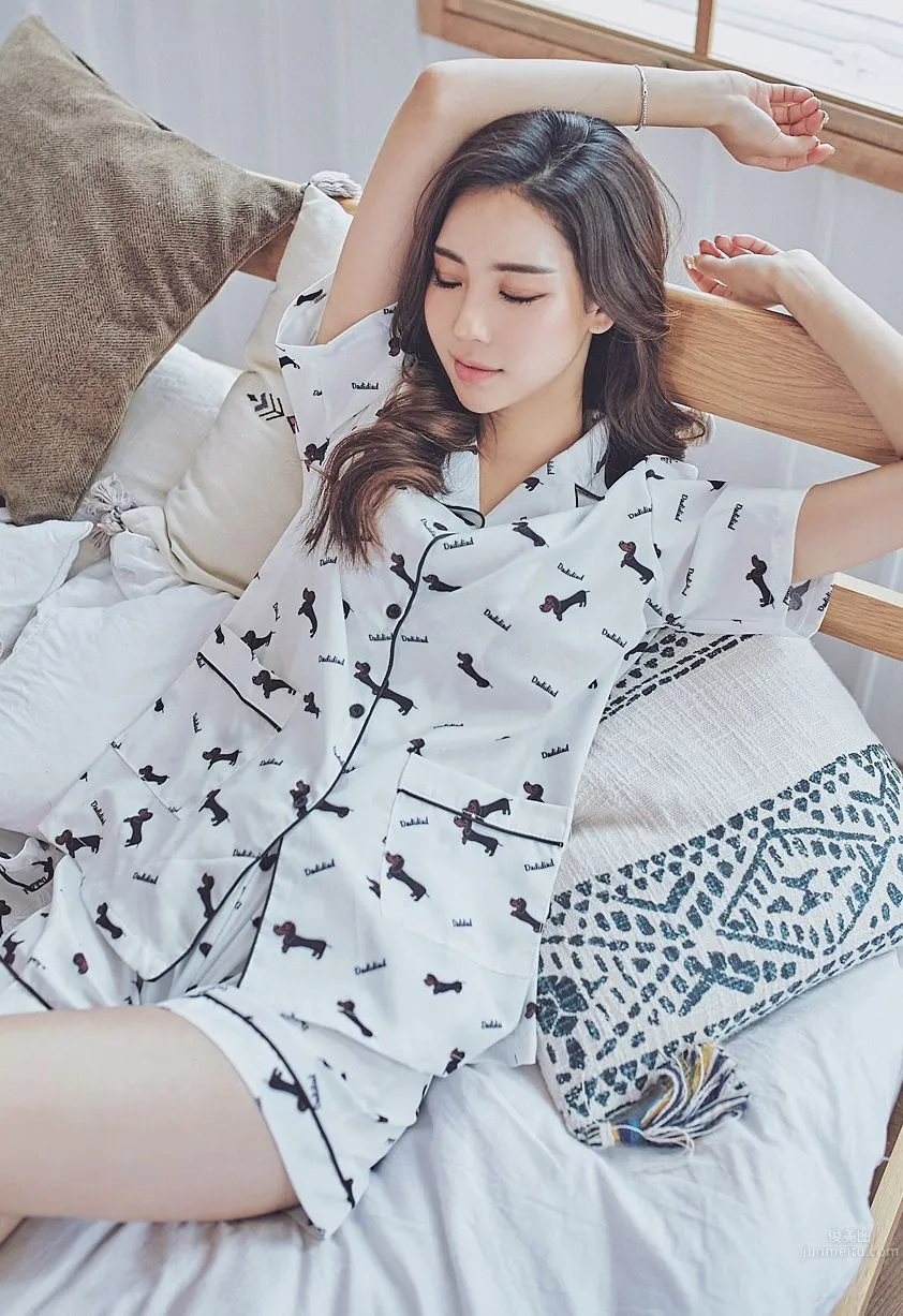 Korean Model Park Da Hyun Lologirl Pajama Series Three photo 11