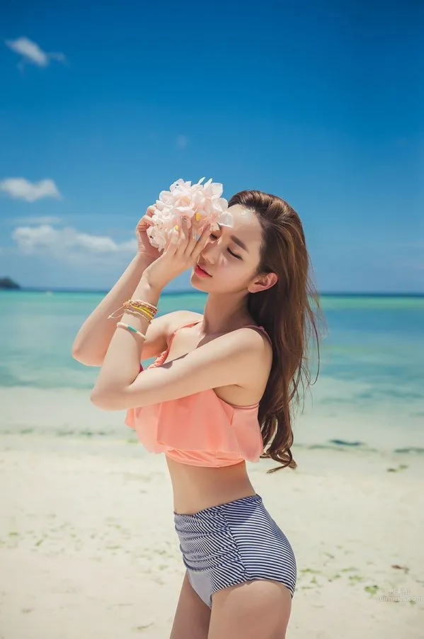 Lee Yeon Jeong, 2017 MayBeach Bikini Series 2 photo 34