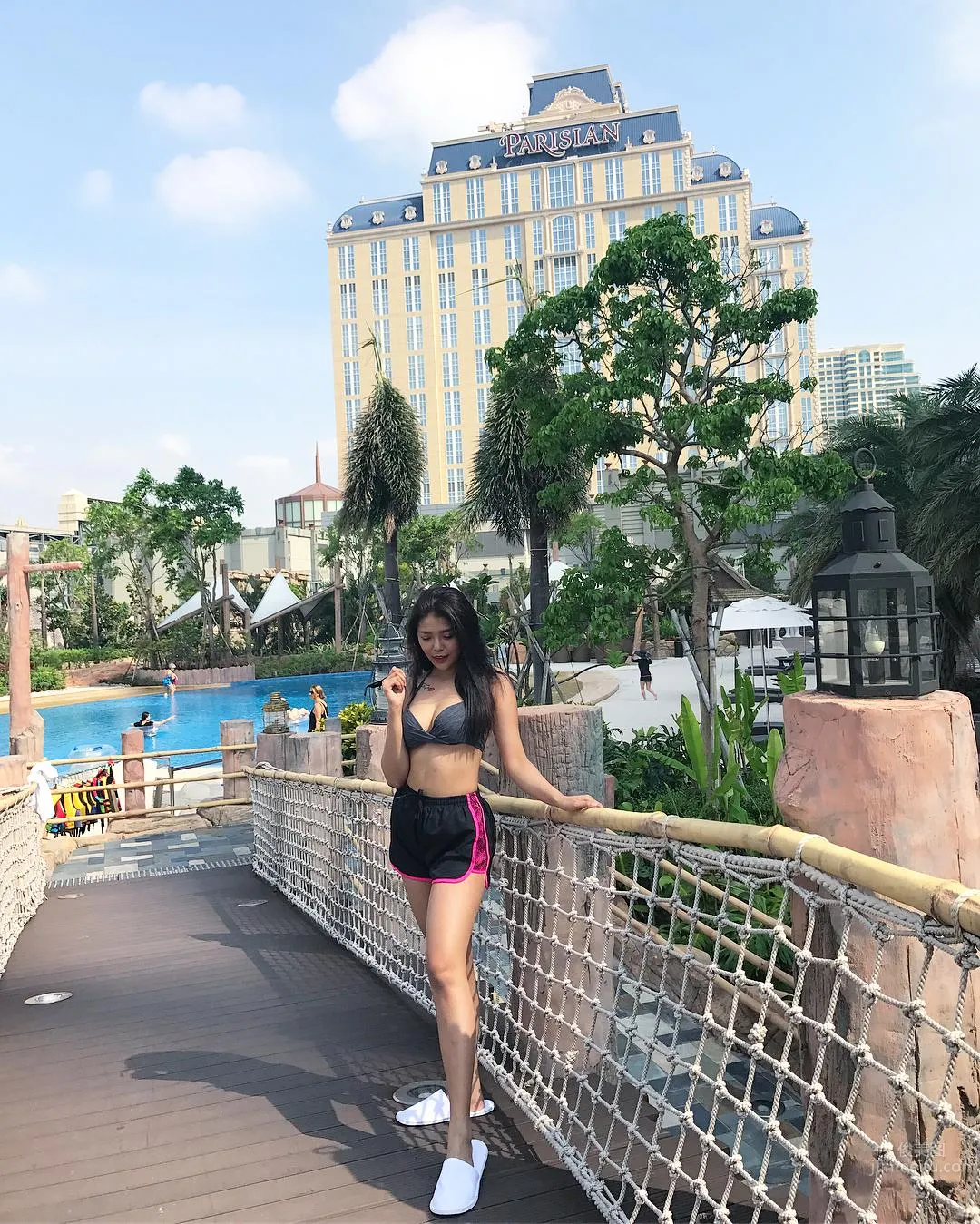 大馬正妹Christine Lew 性感美腿女模 30