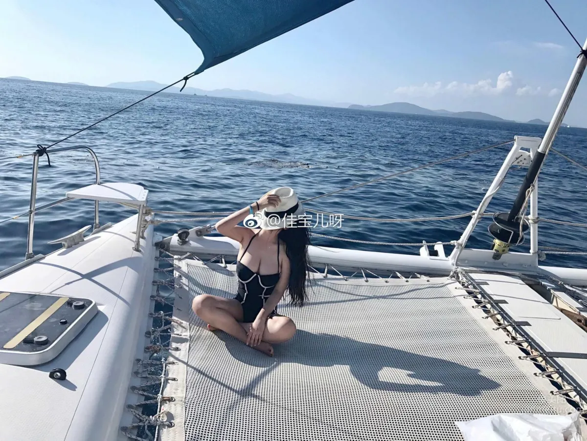 Super Hot Live Streamer Jia Baoer, Temperament and Looks Beyond Reproach photo 11